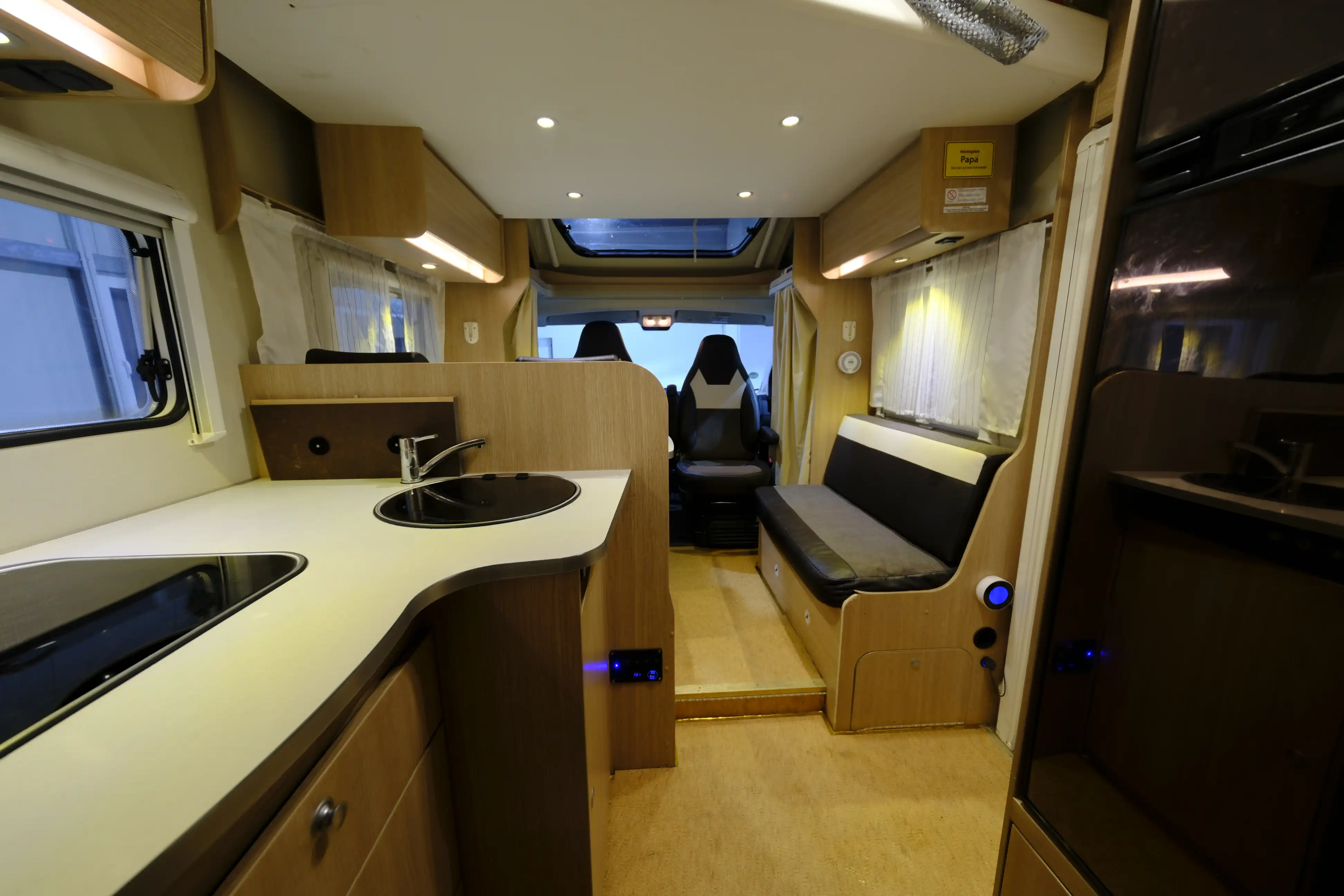 SUNLIGHT T 64